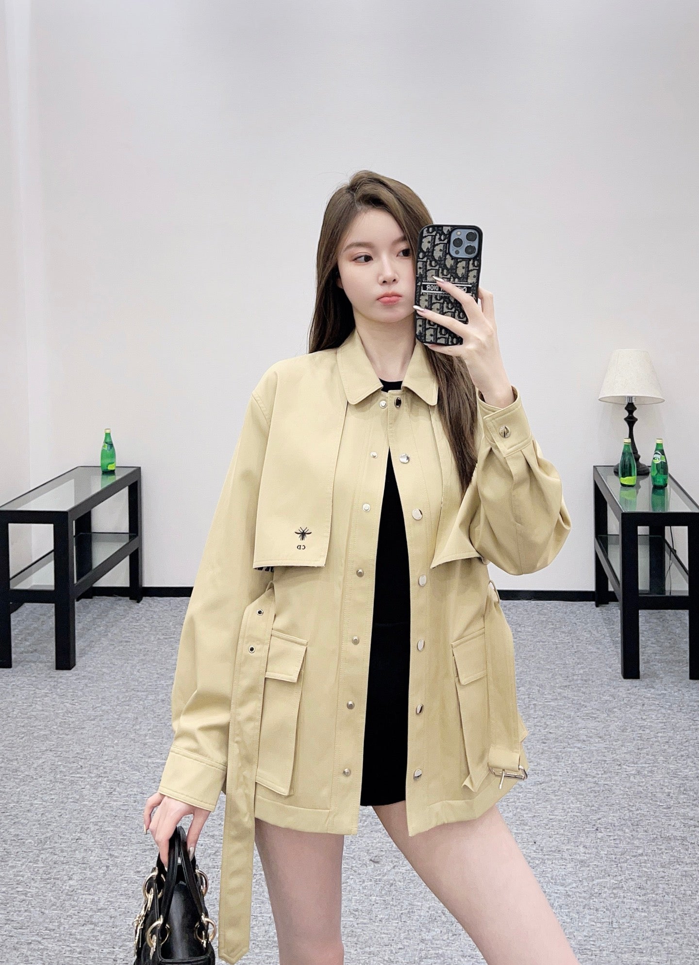 CD 25fw trench coat