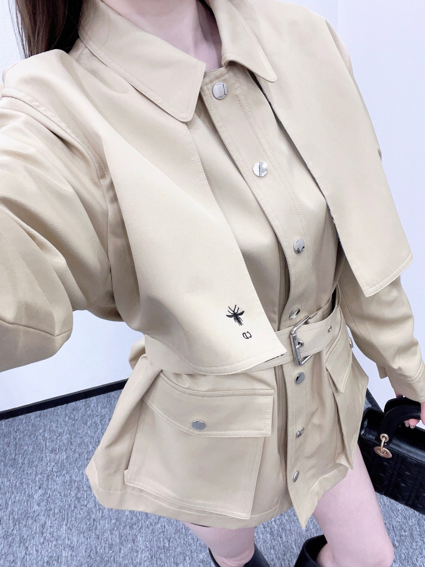 CD 25fw trench coat