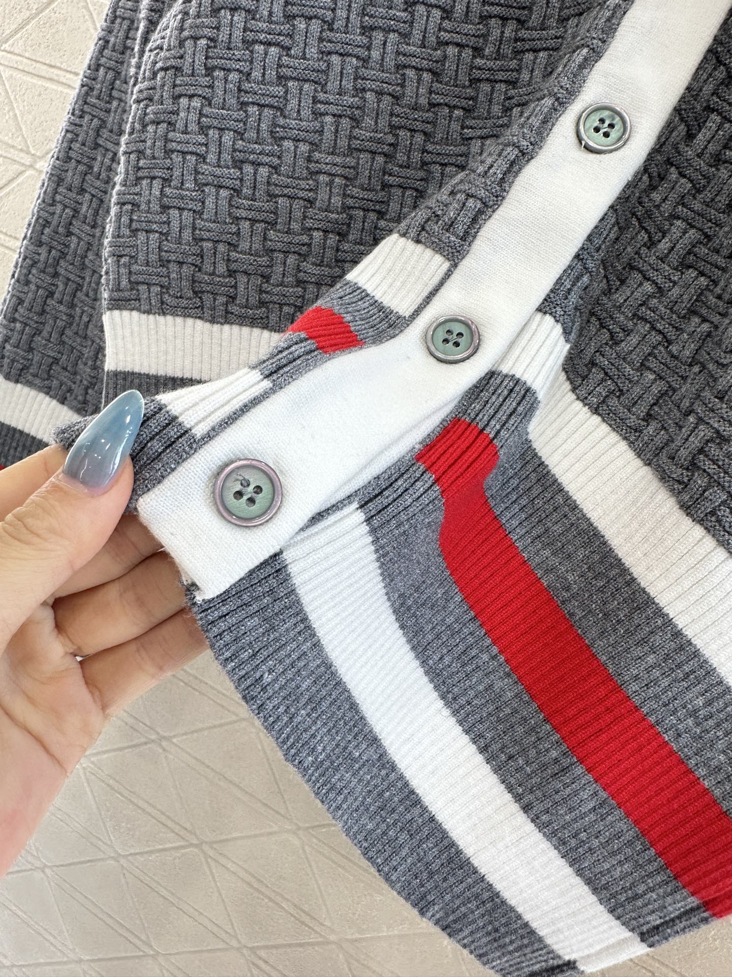 Tho 25fw embroidered cardigan