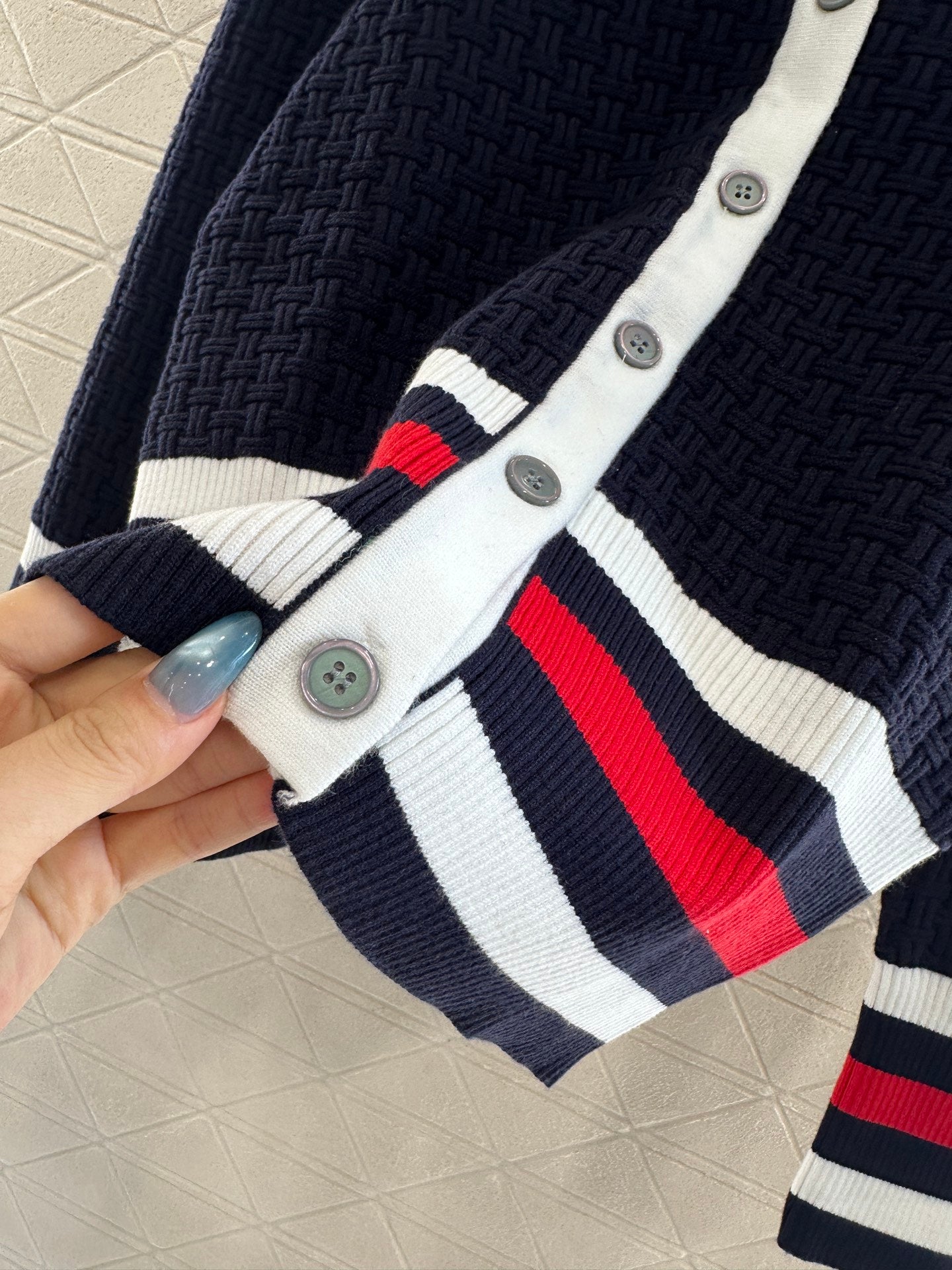 Tho 25fw embroidered cardigan