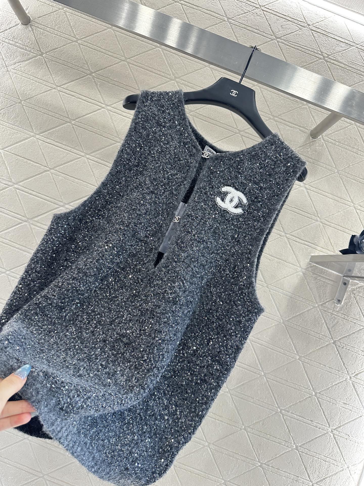 Chan 25fw knitted vest