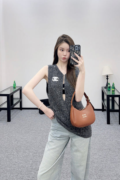 Chan 25fw knitted vest