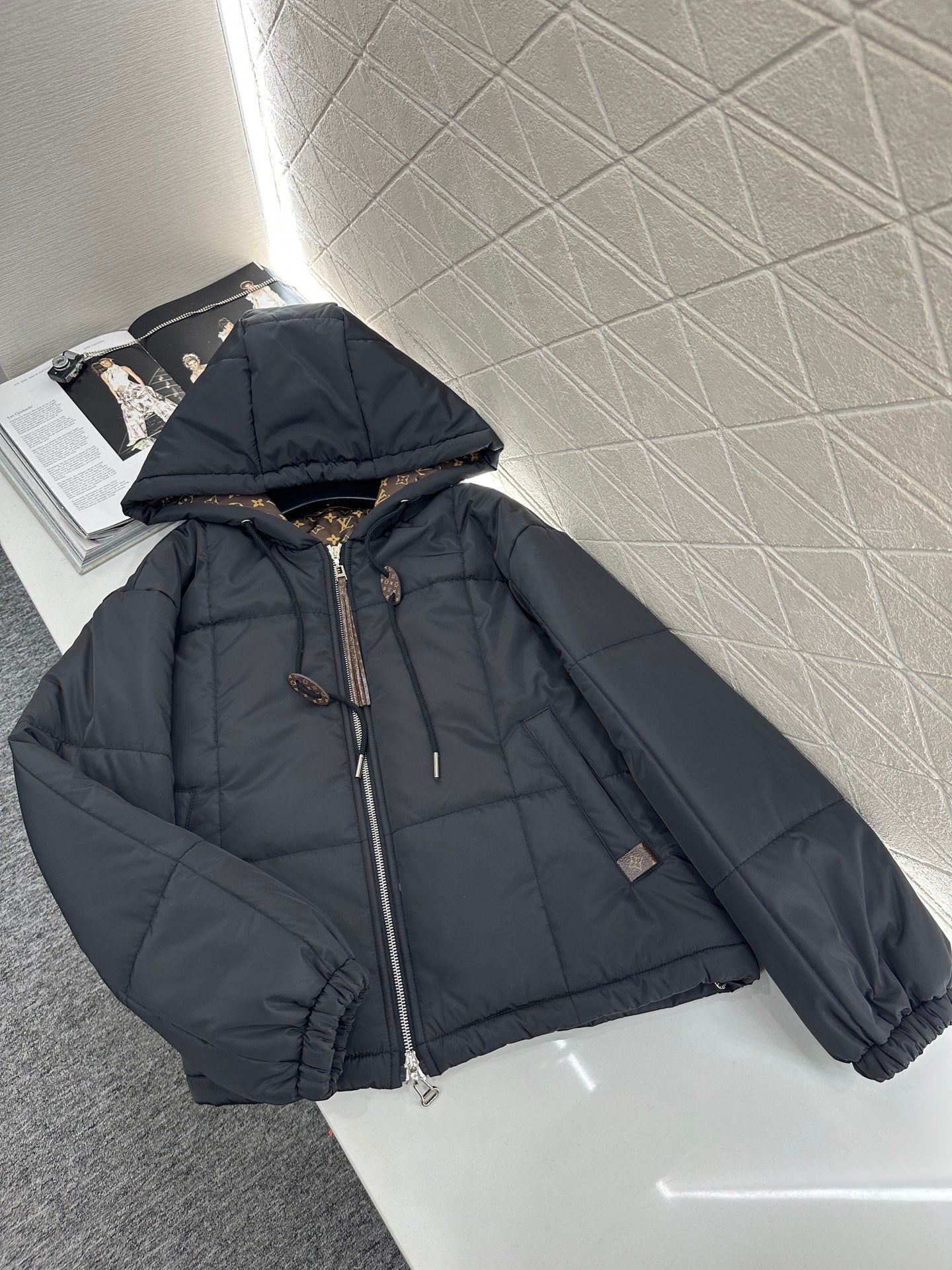 Louis 25fw down jacket