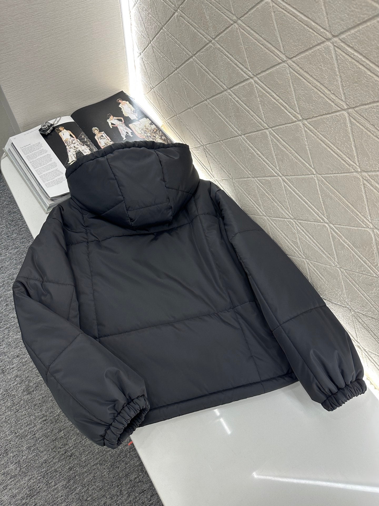 Louis 25fw down jacket