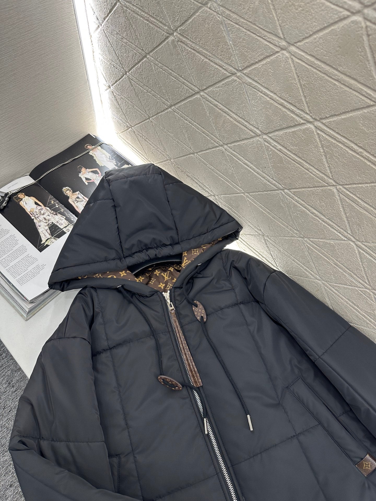 Louis 25fw down jacket