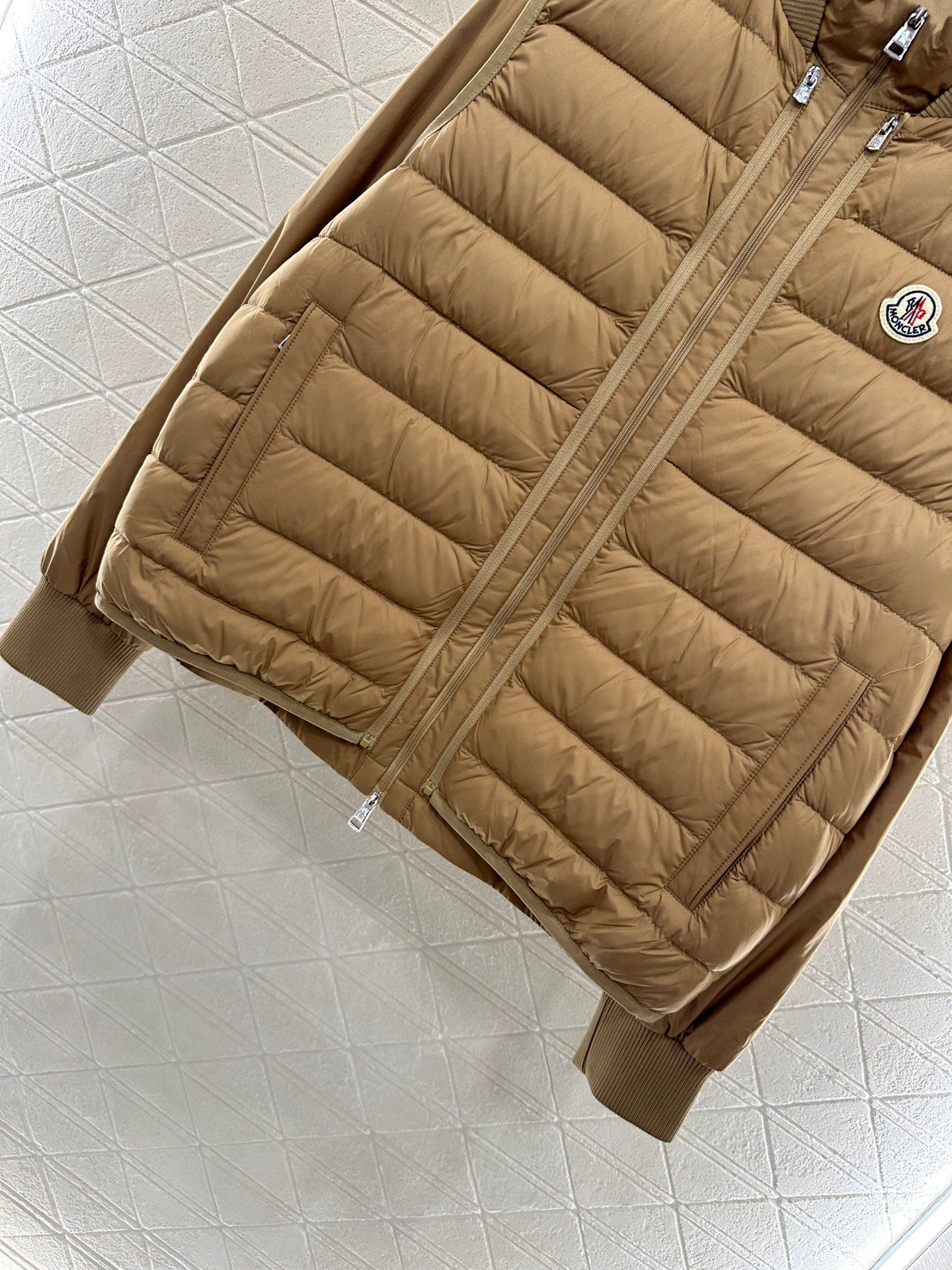Mon 25fw down jacket