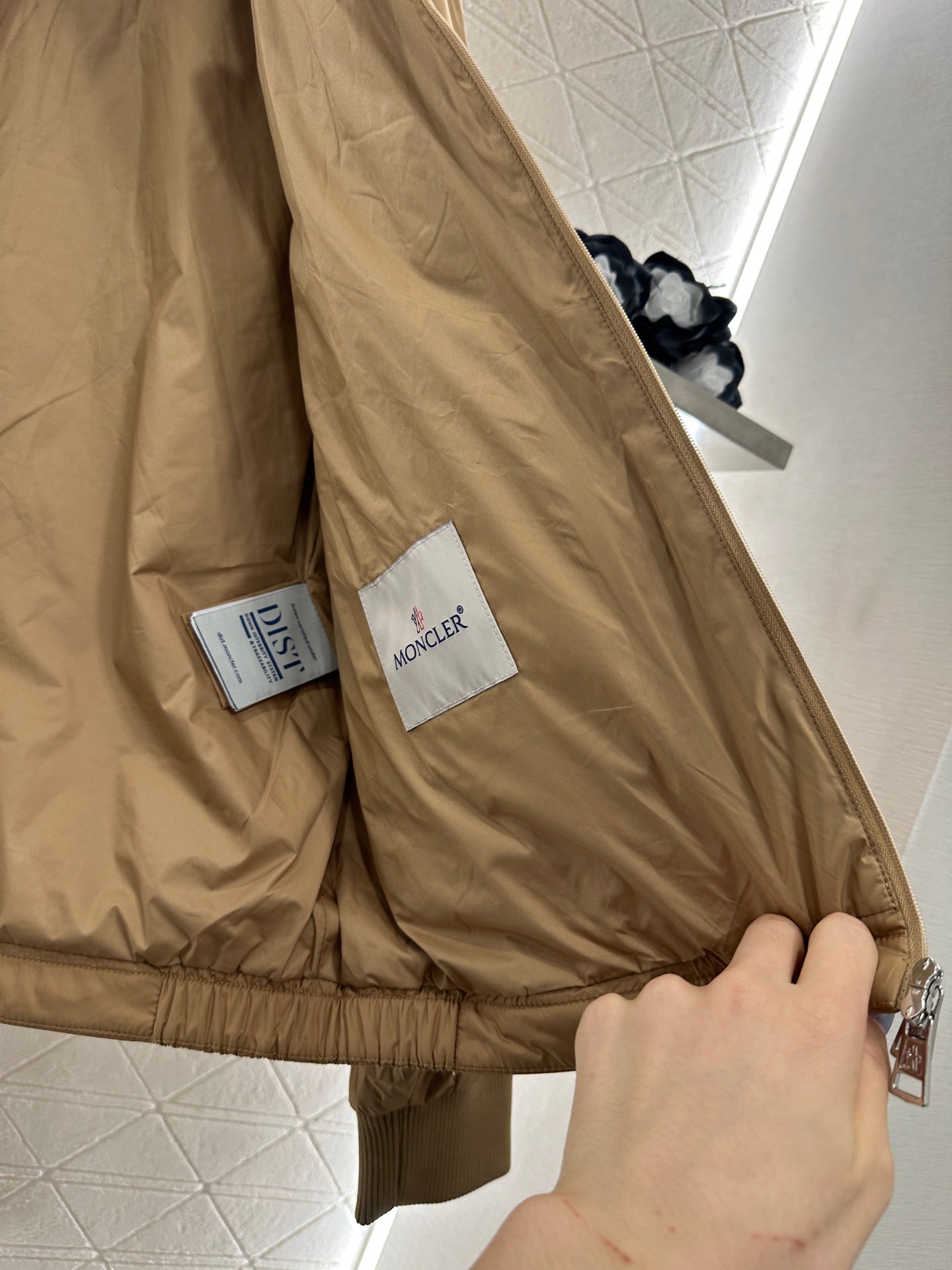 Mon 25fw down jacket