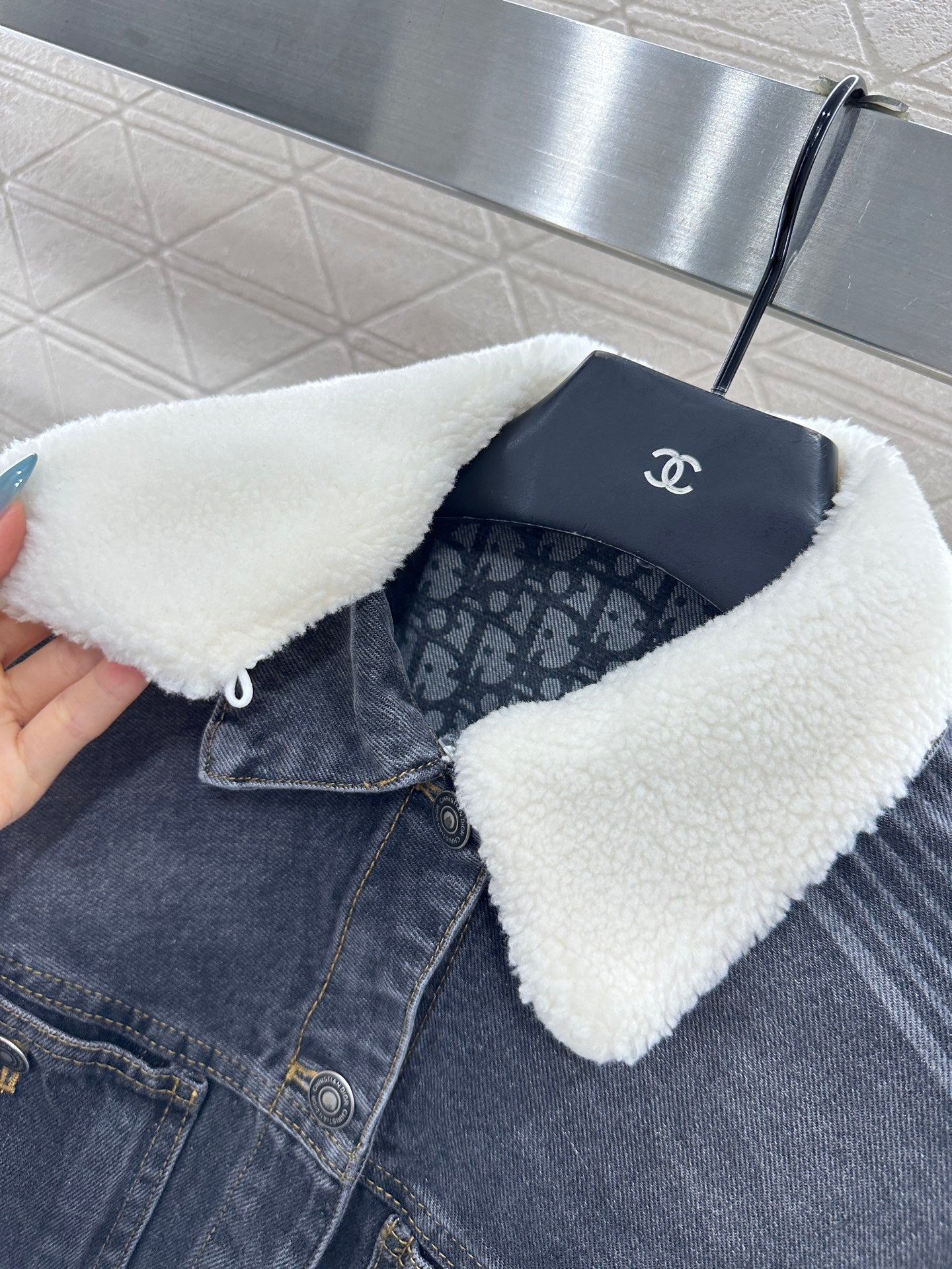 CD 25fw all-match jacket