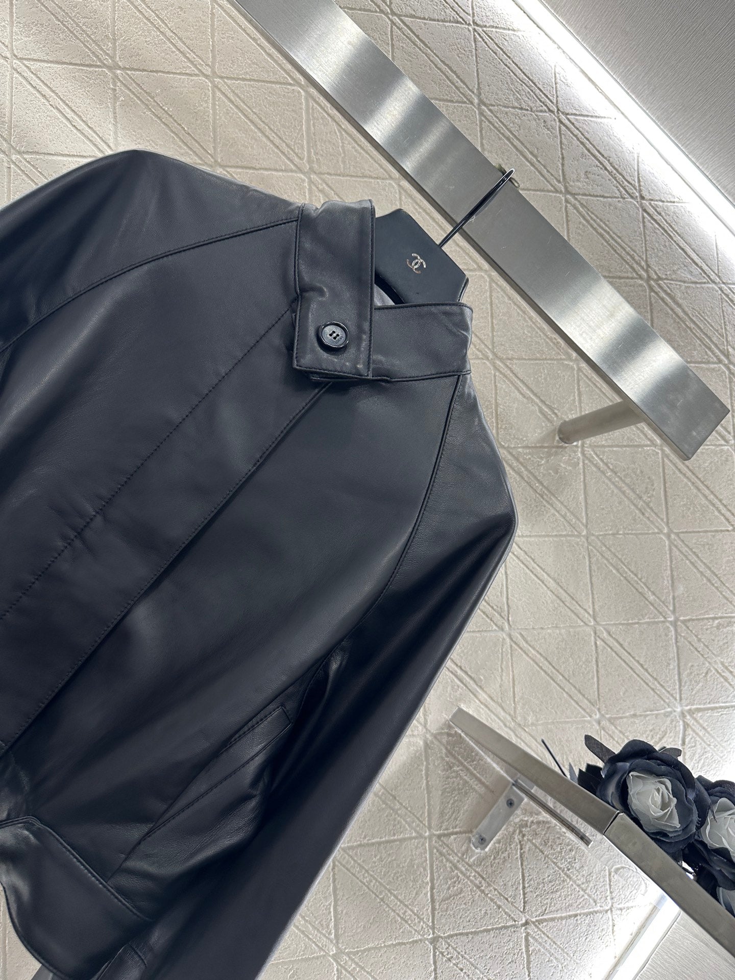 Loe 25fw leather jacket