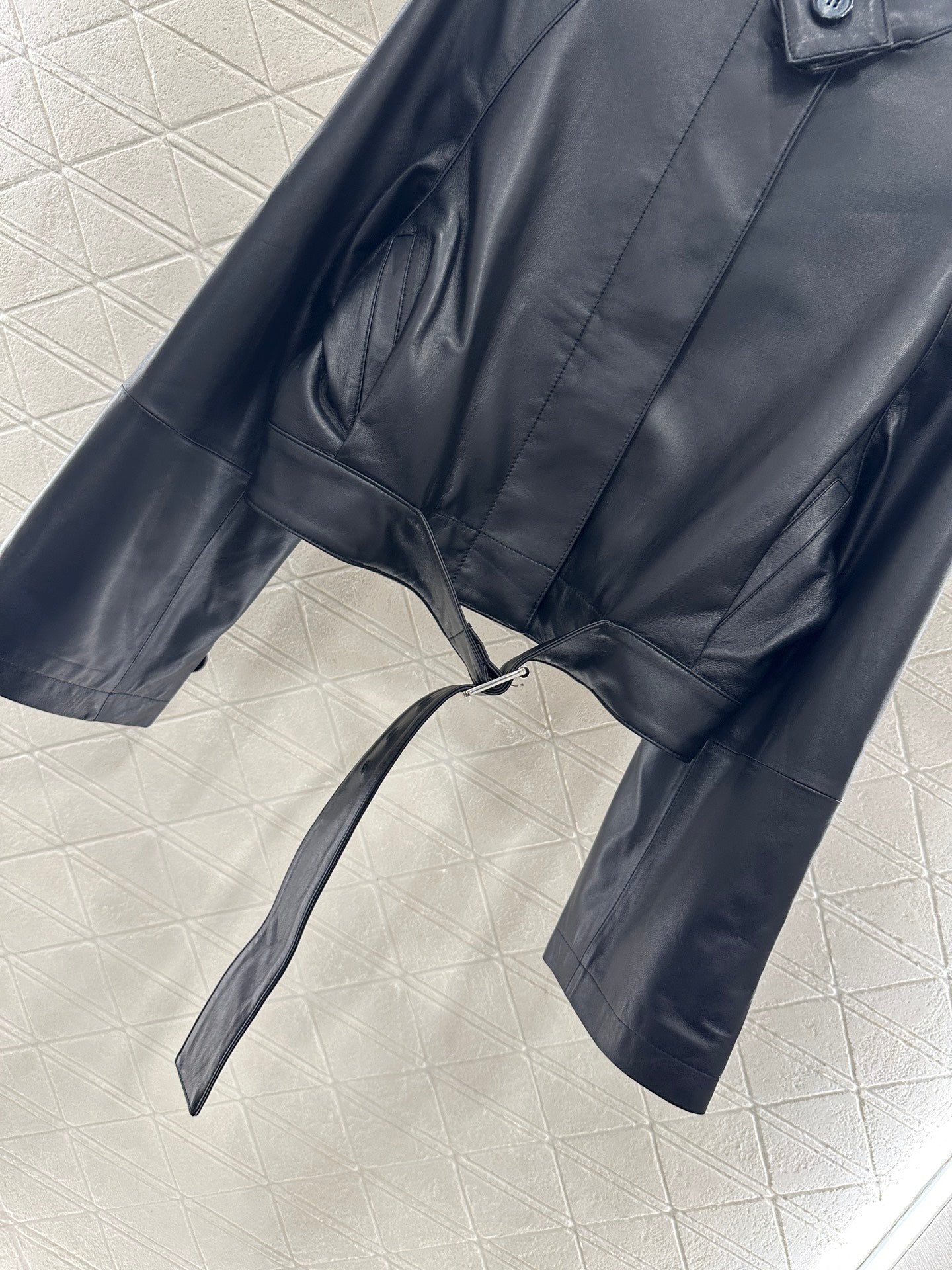 Loe 25fw leather jacket