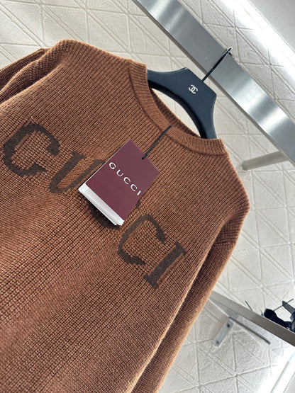Guc 25fw embroidered sweater