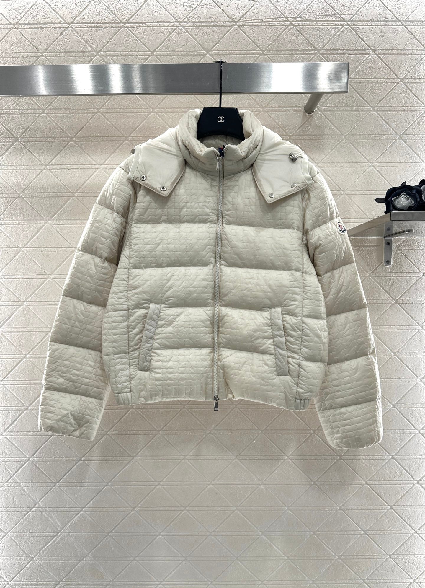 Mon 25fw down jacket