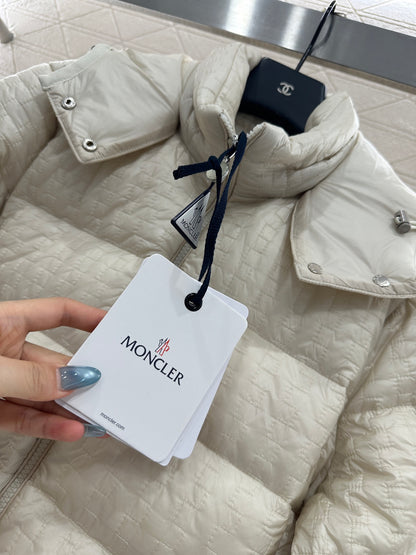 Mon 25fw down jacket