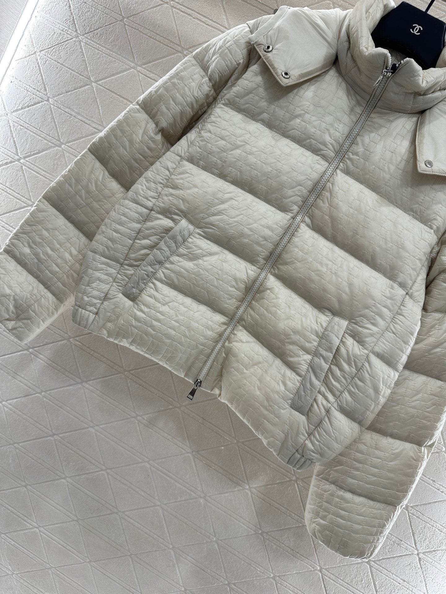 Mon 25fw down jacket