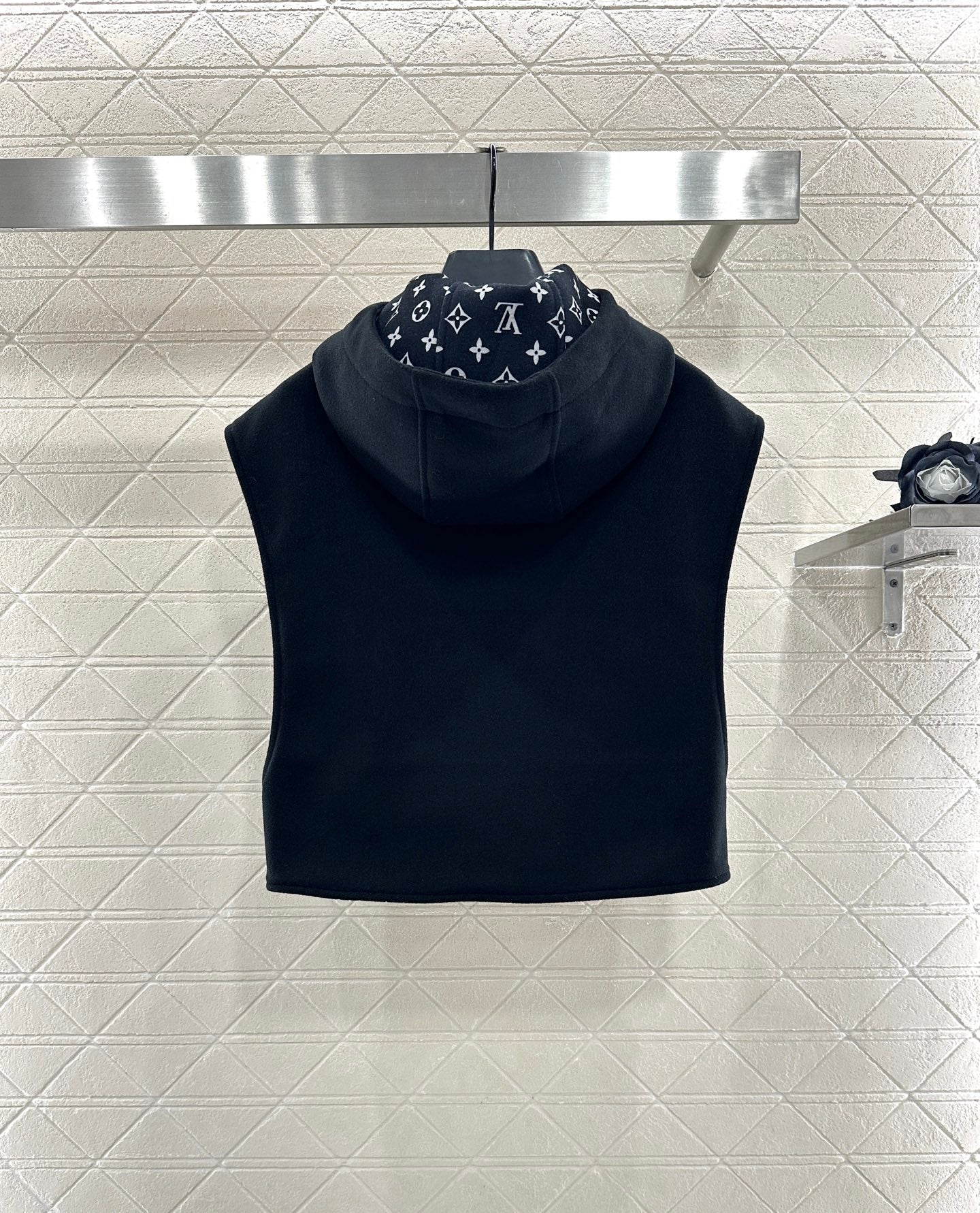 Louis 25fw all-match vest