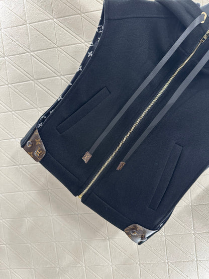 Louis 25fw all-match vest