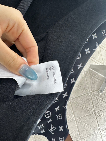 Louis 25fw all-match vest