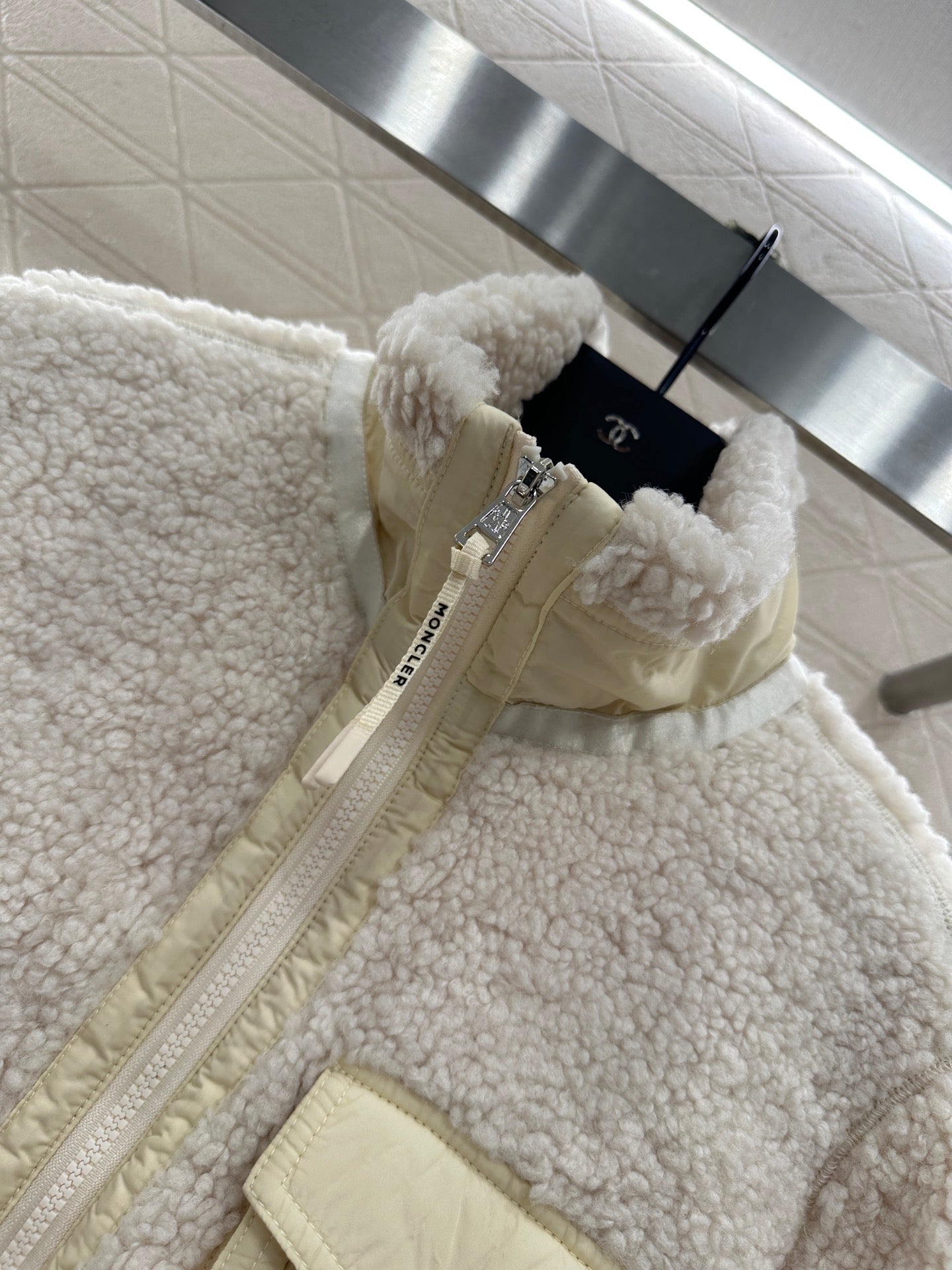 Mon 25fw down jacket