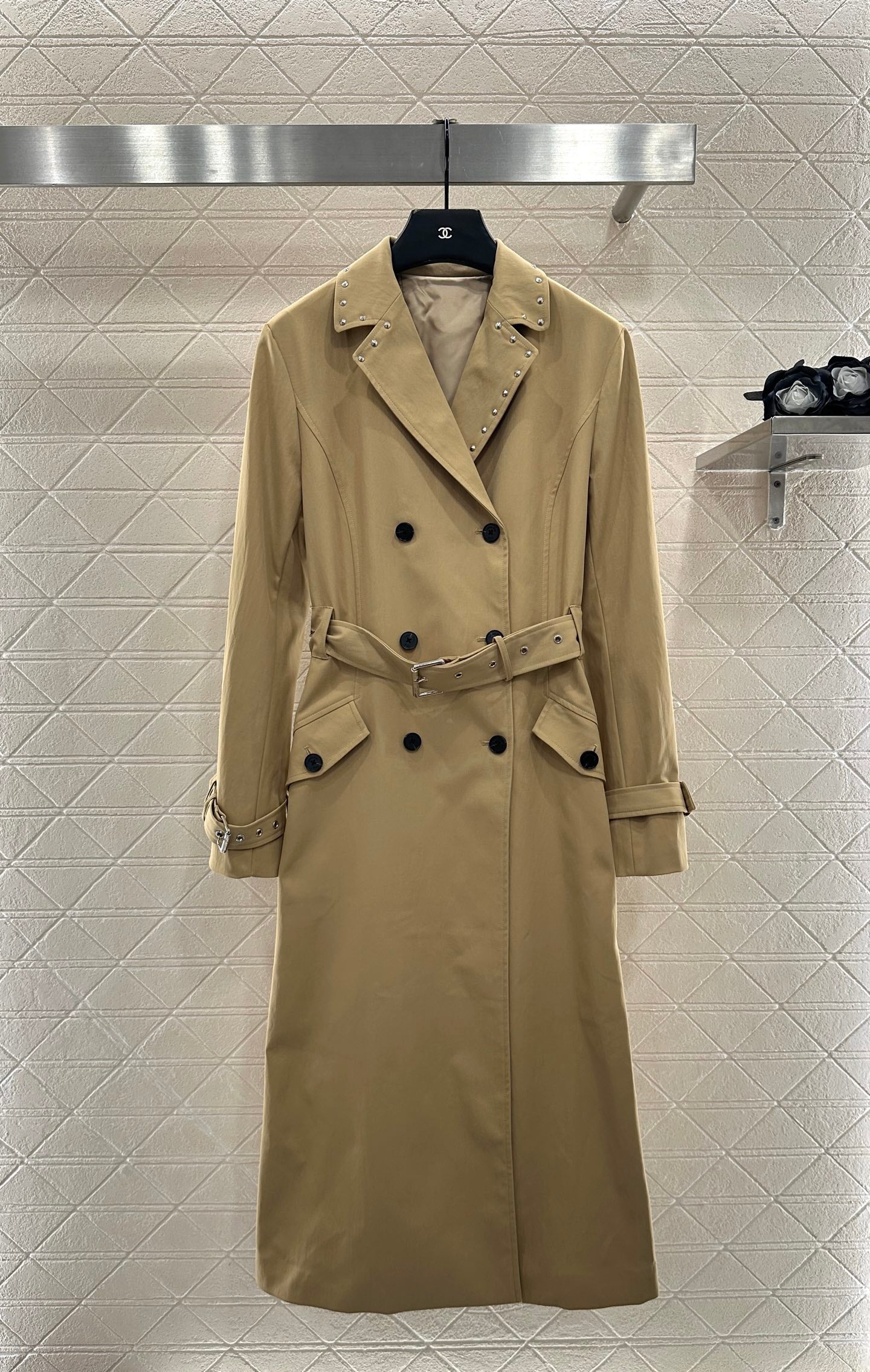 CD 25fw trench coat