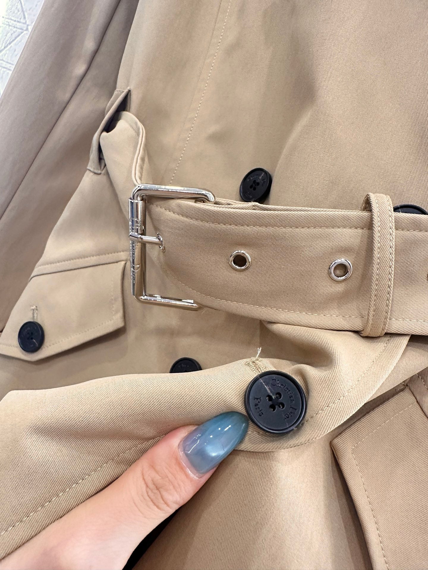 CD 25fw trench coat