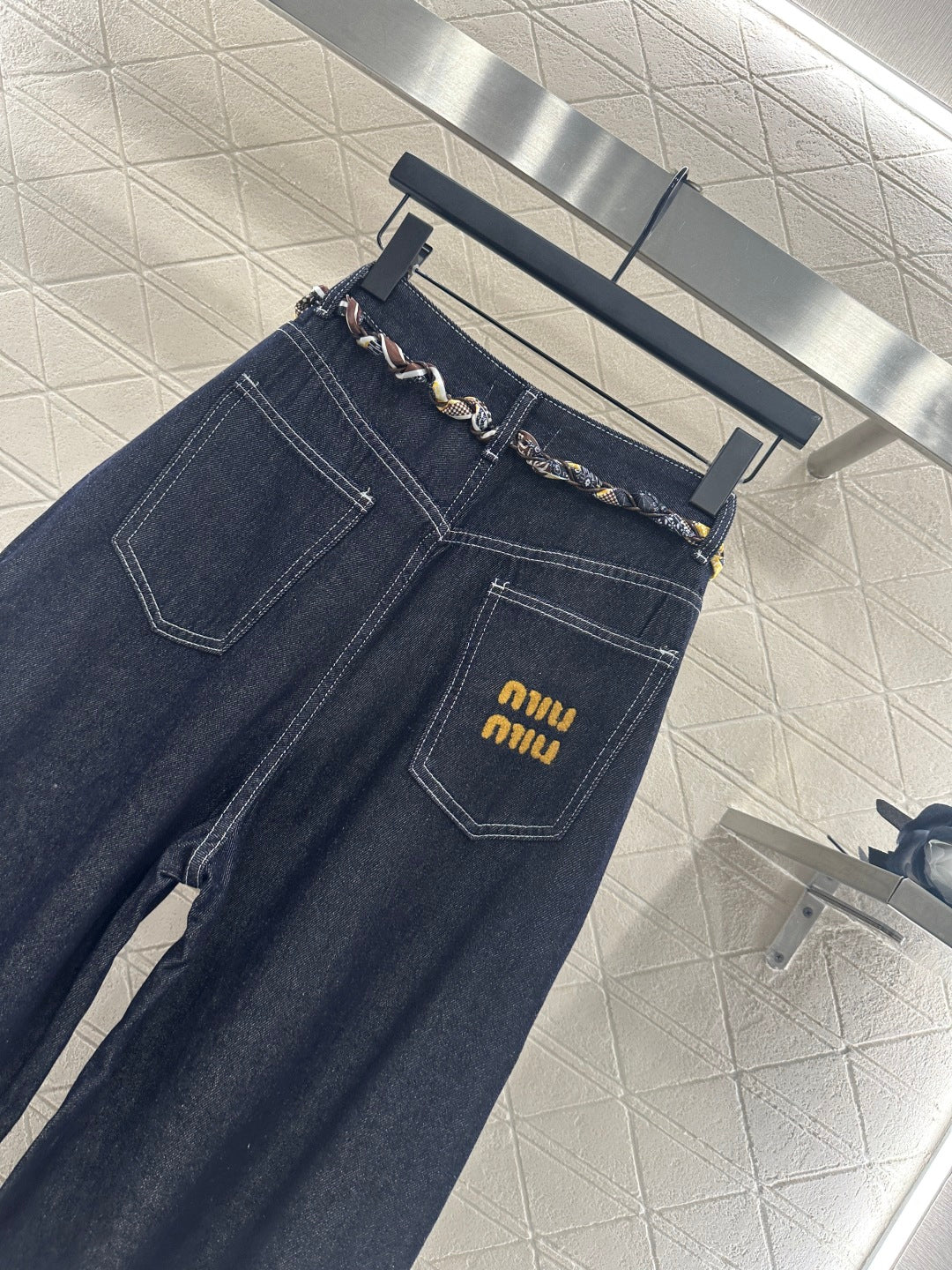 Miu 25fw all-match jeans