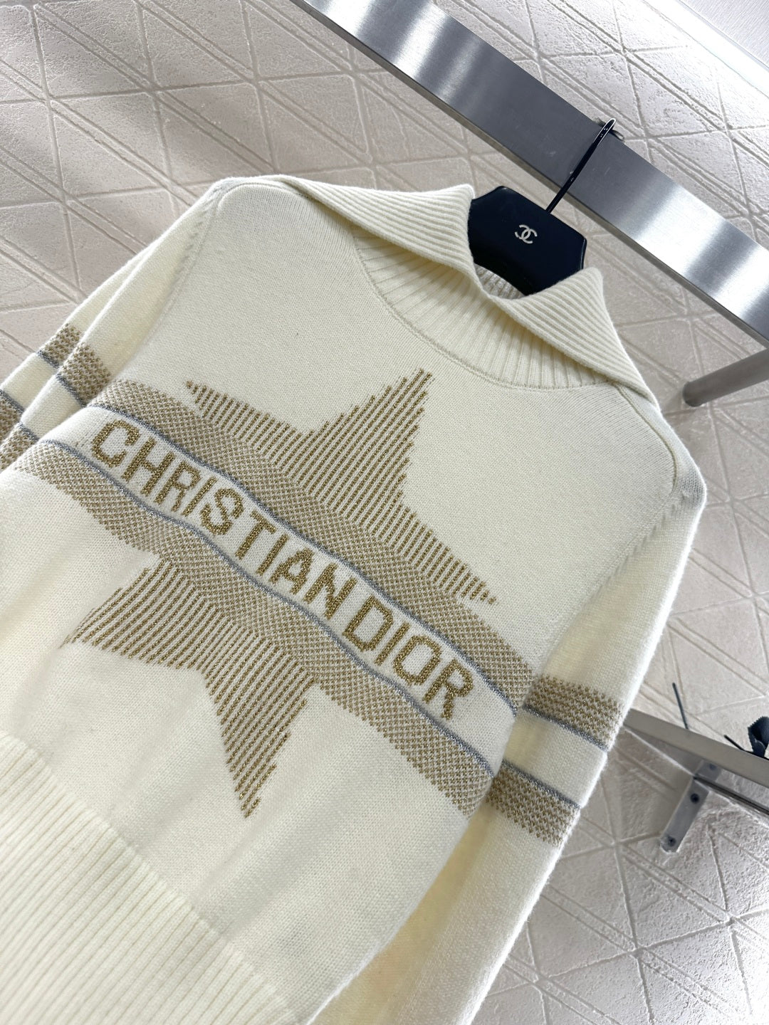 CD 25fw knitted sweater