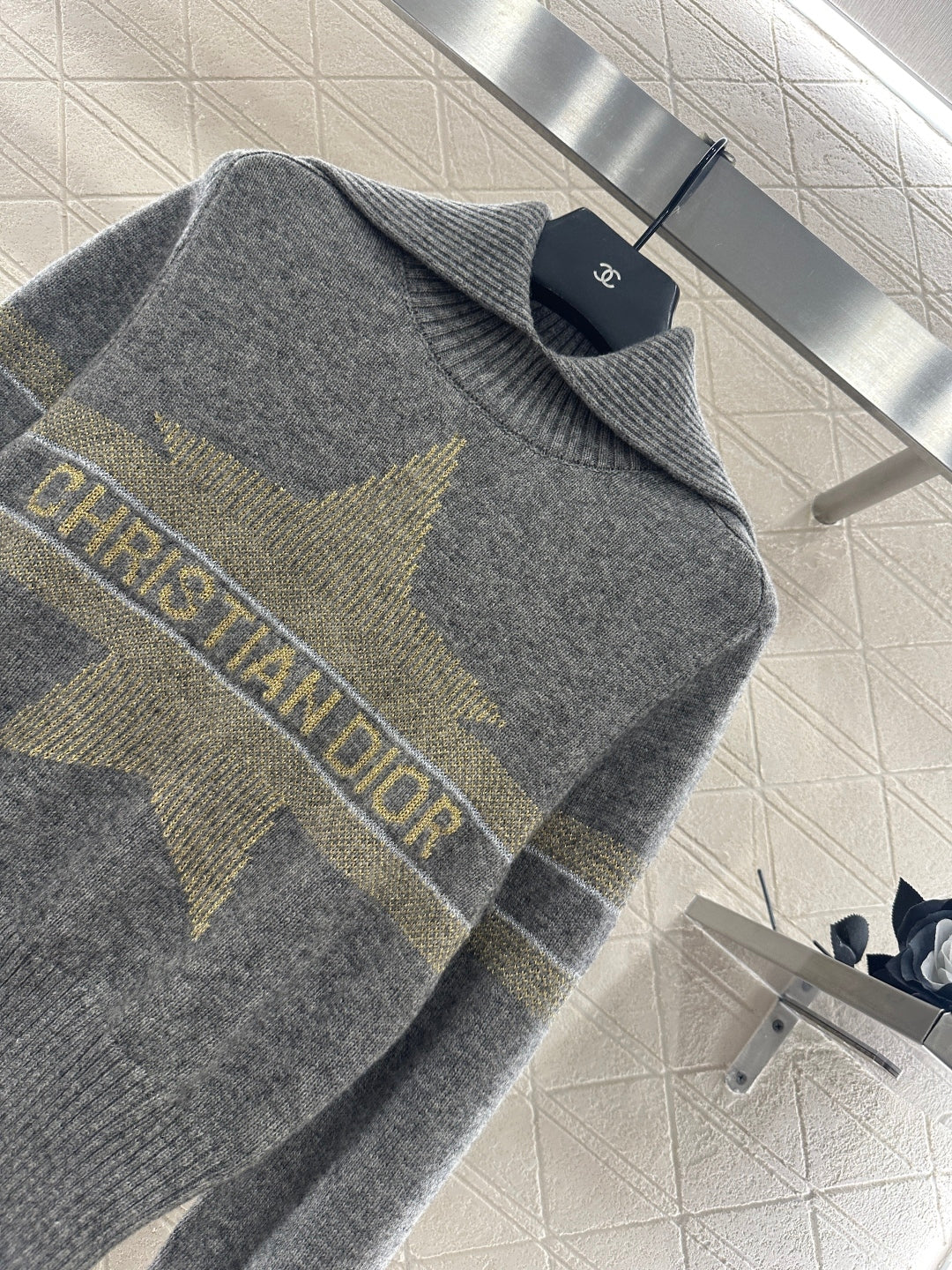 CD 25fw knitted sweater