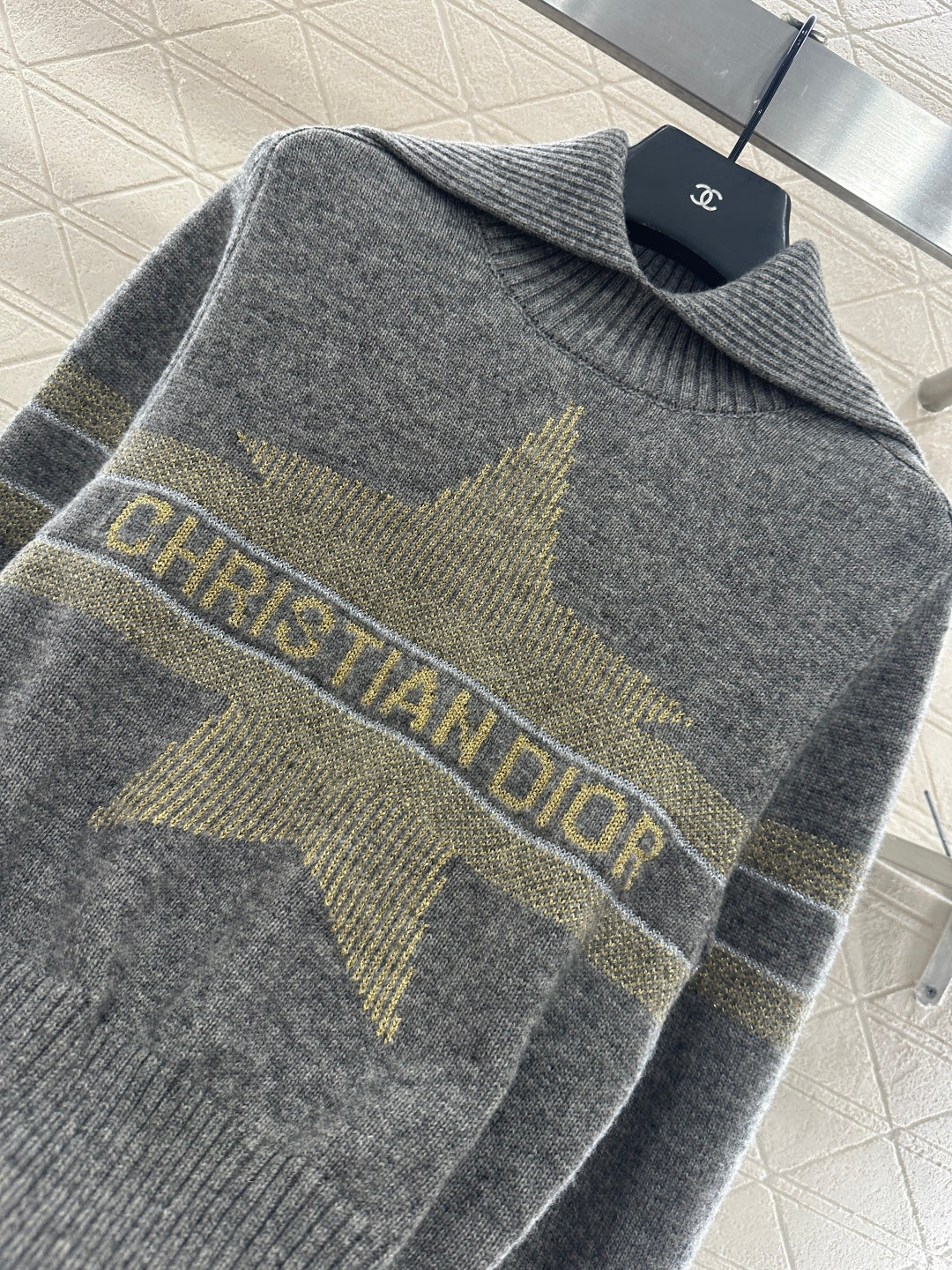CD 25fw knitted sweater