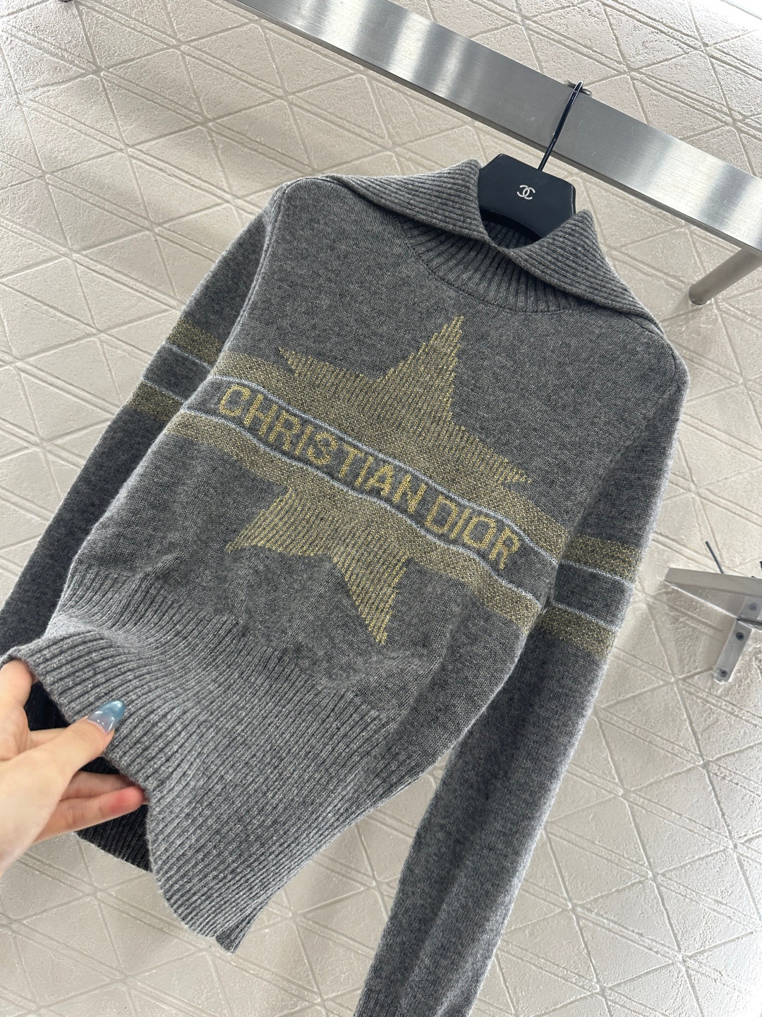 CD 25fw knitted sweater