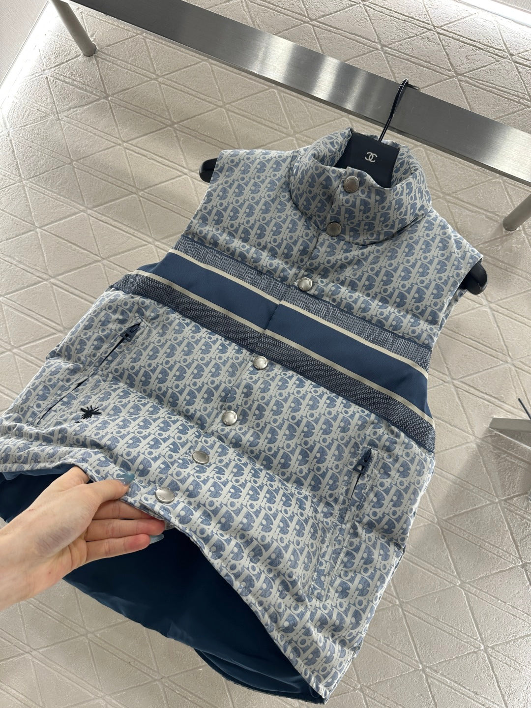 CD 25fw jacquard vest