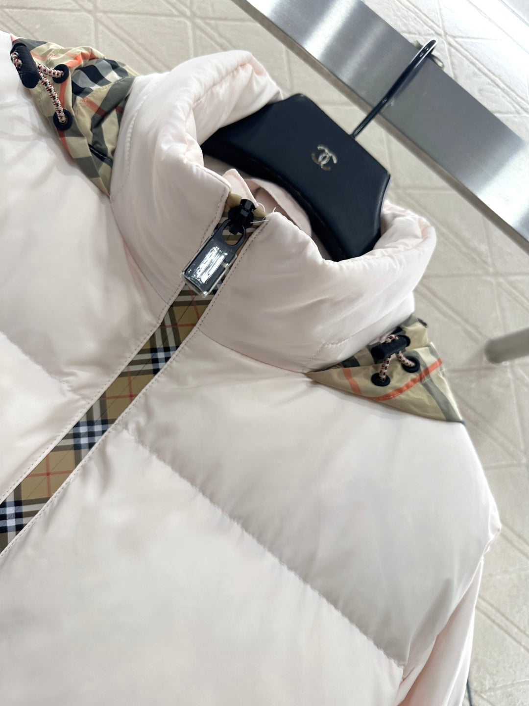 Burber 25fw down jacket