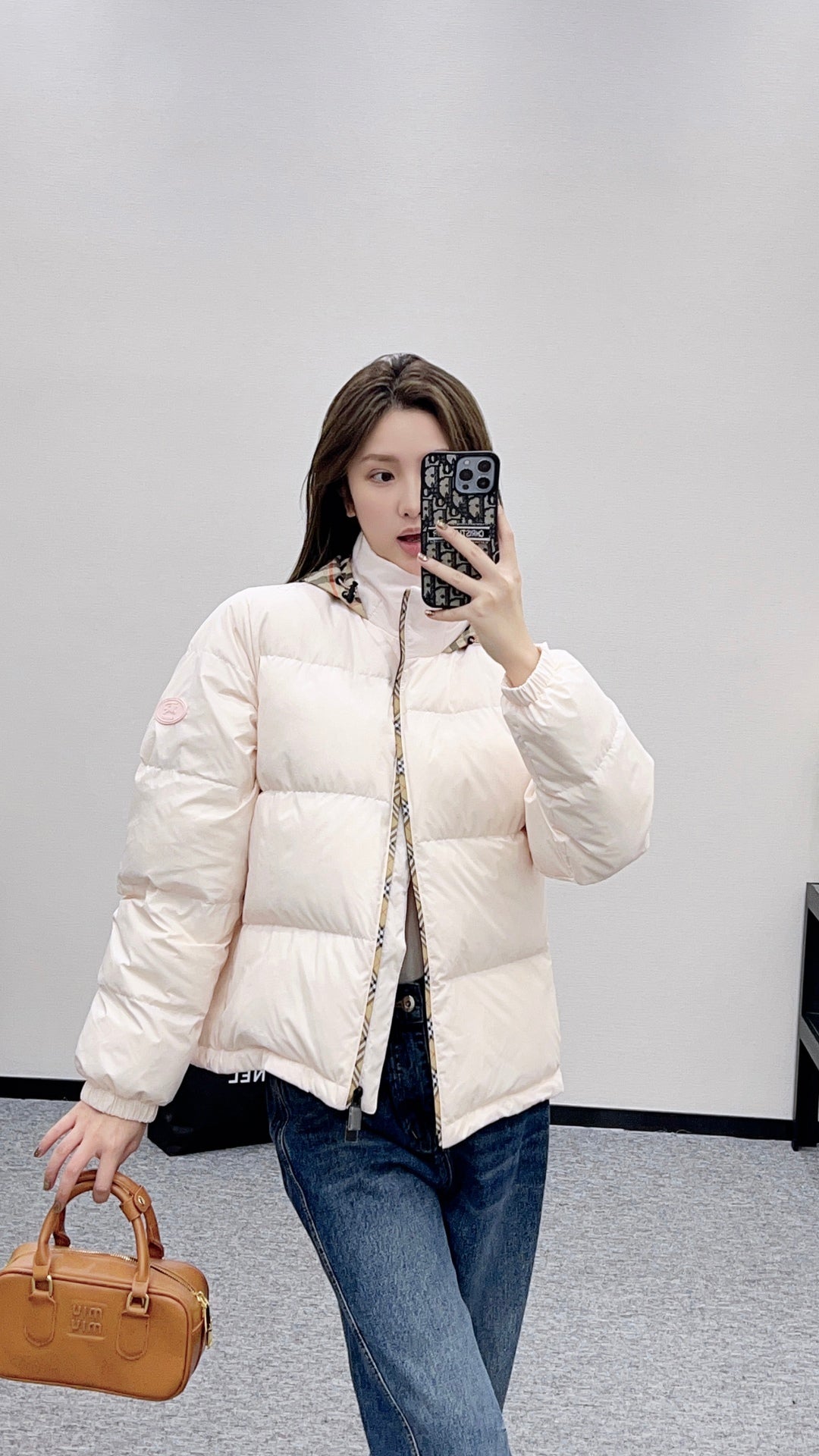 Burber 25fw down jacket