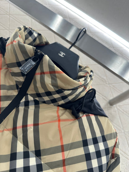 Burber 25fw down jacket