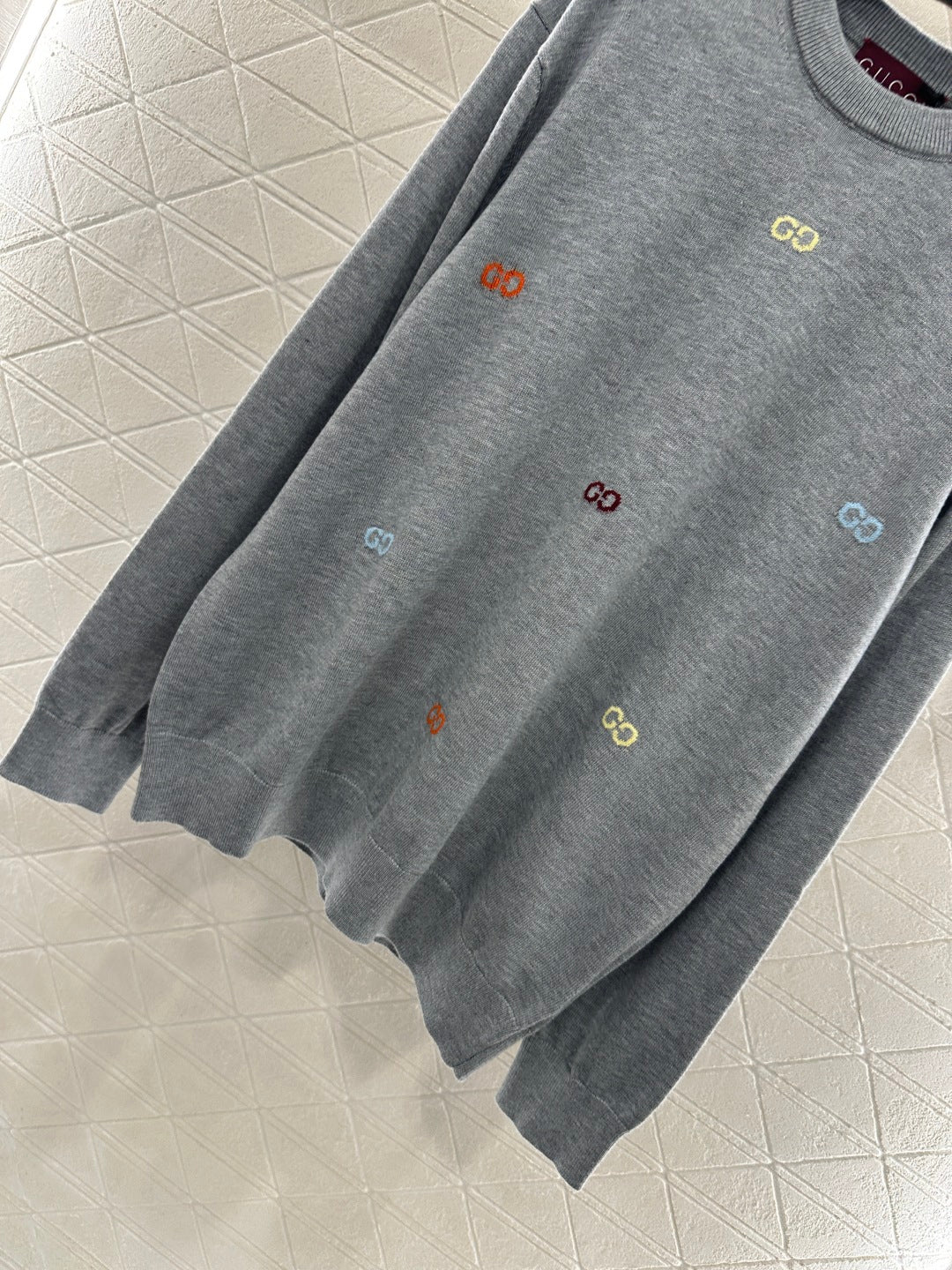 Guc 25fw comfort sweater