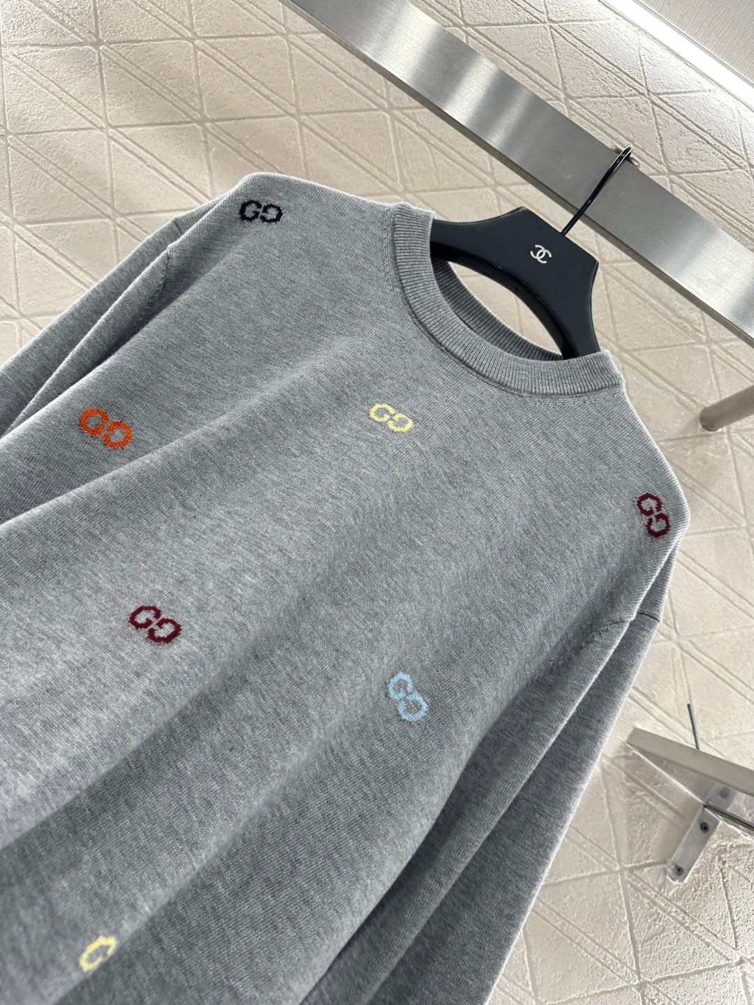Guc 25fw comfort sweater