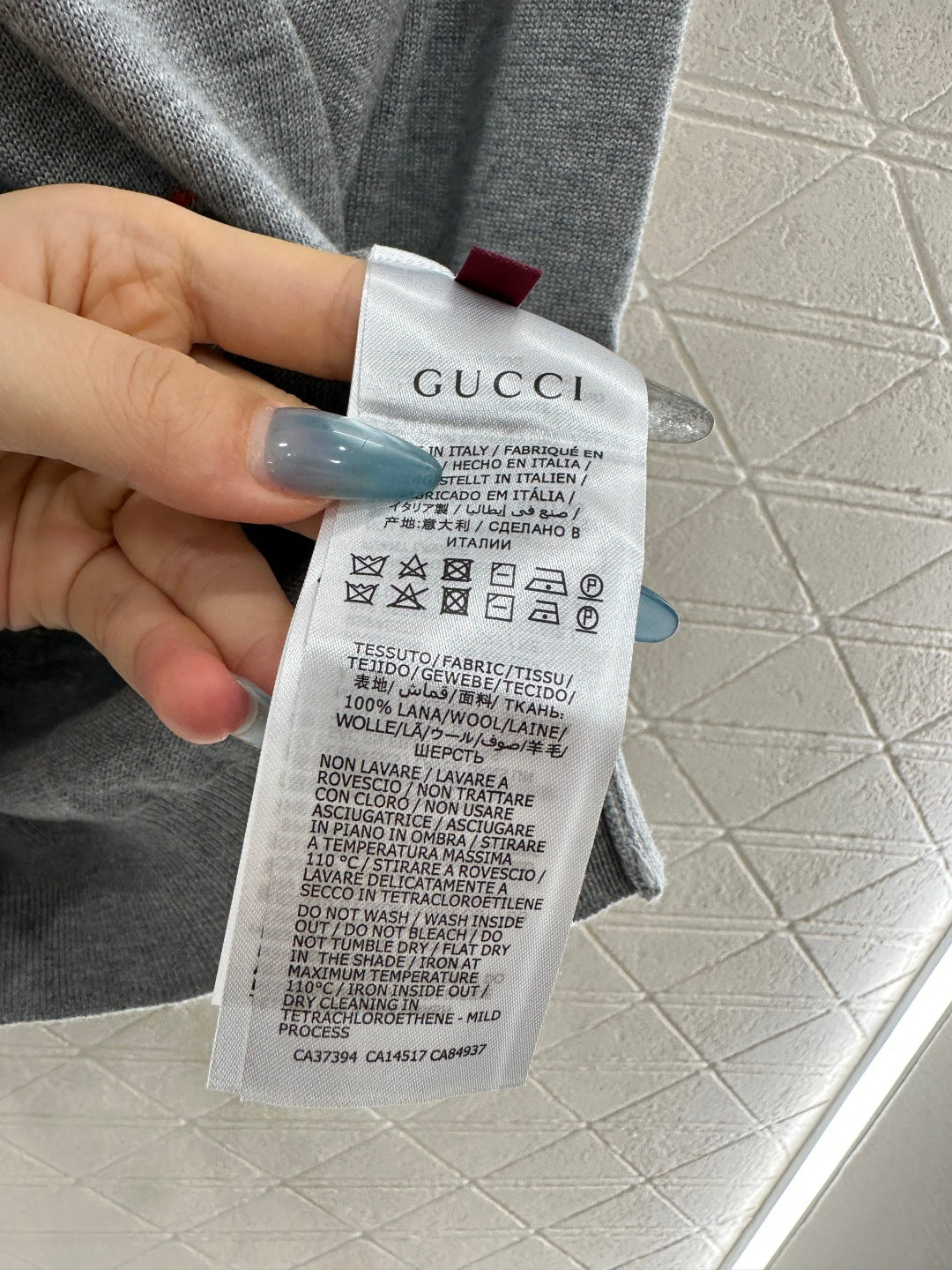 Guc 25fw comfort sweater