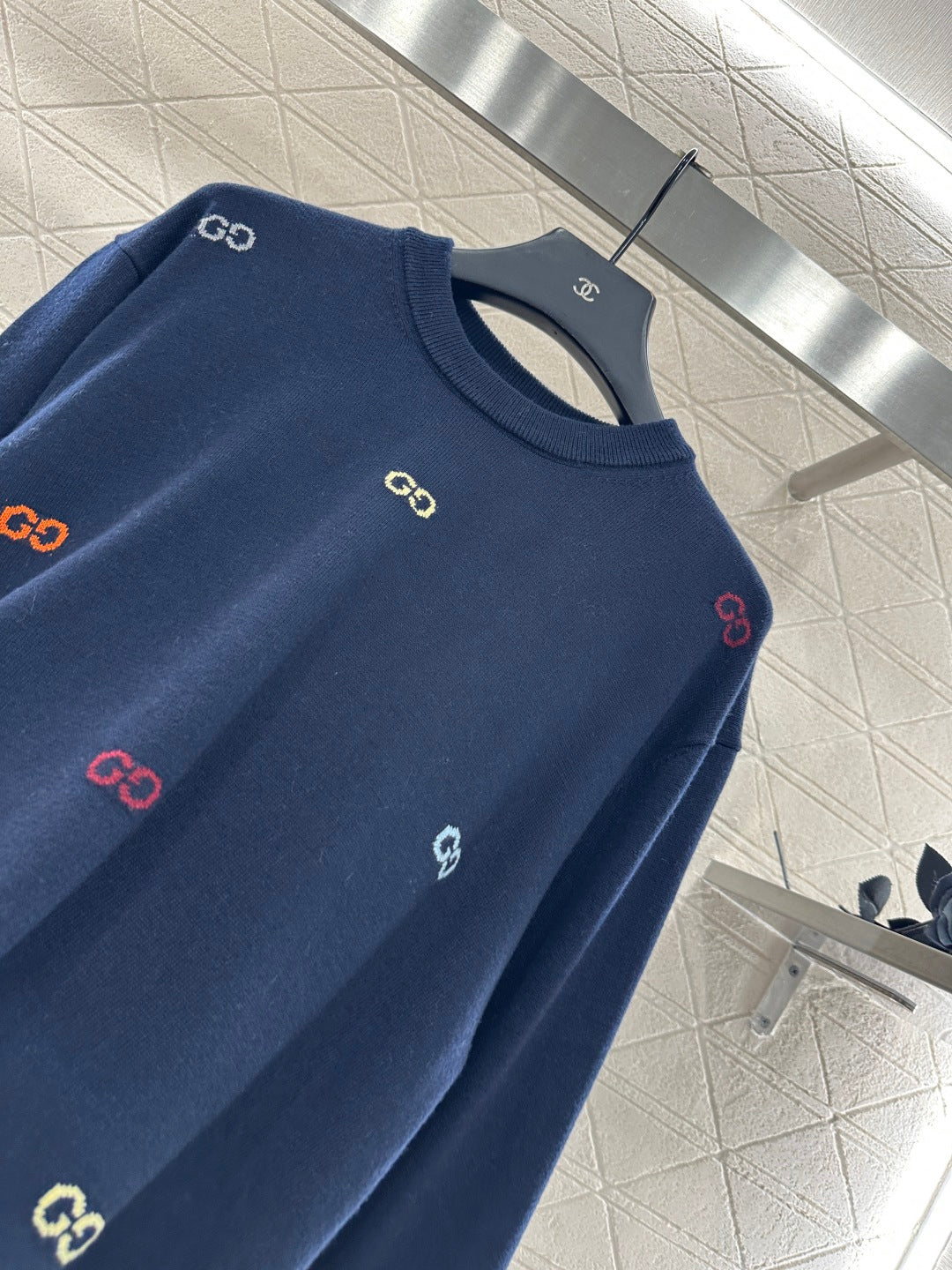 Guc 25fw comfort sweater