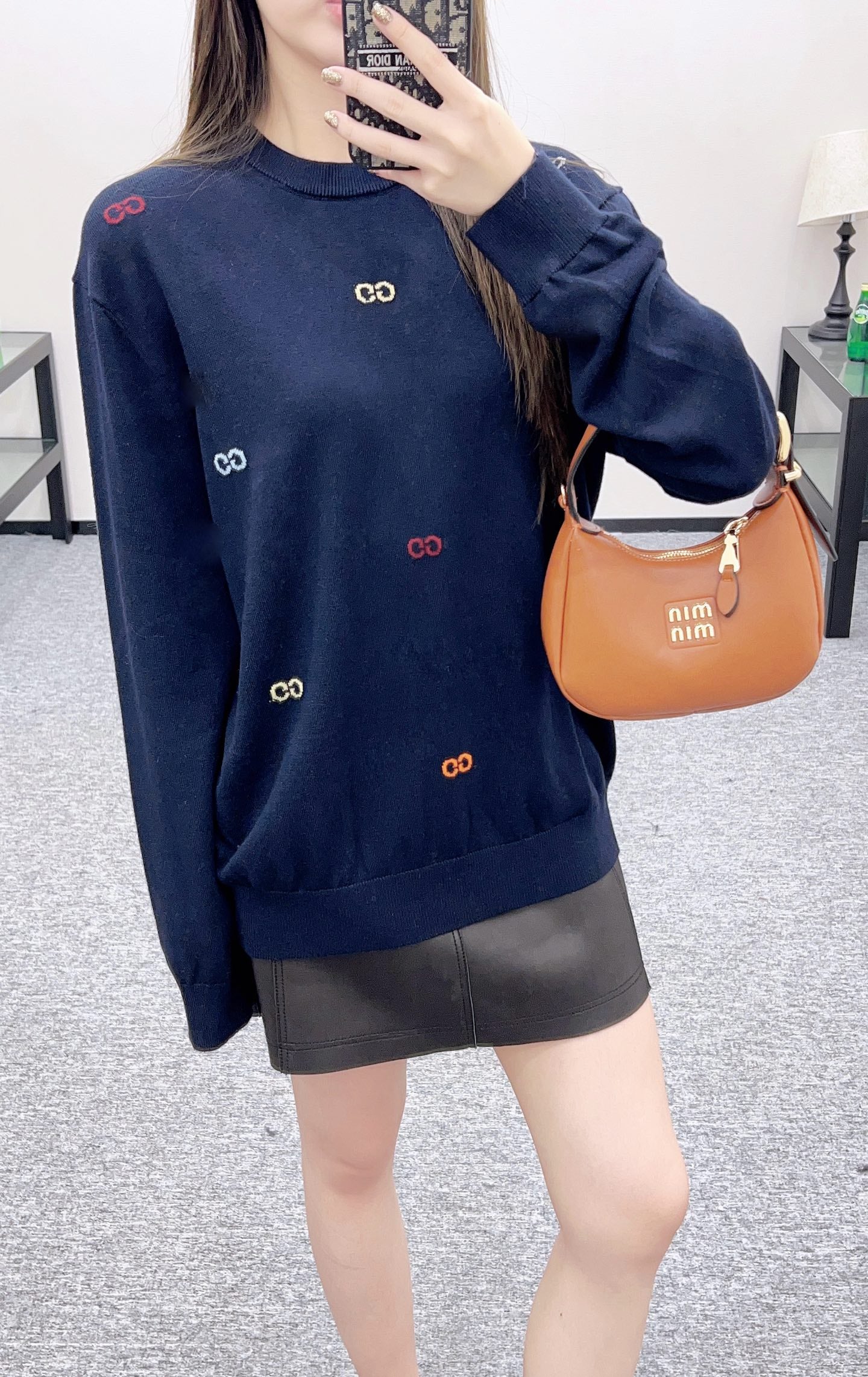 Guc 25fw comfort sweater