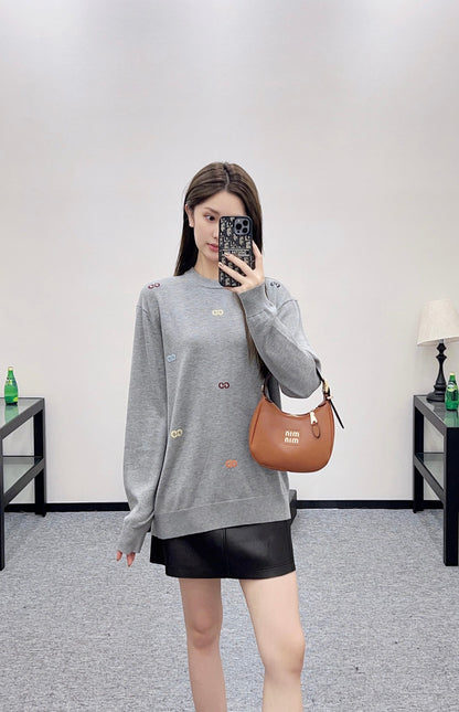 Guc 25fw comfort sweater