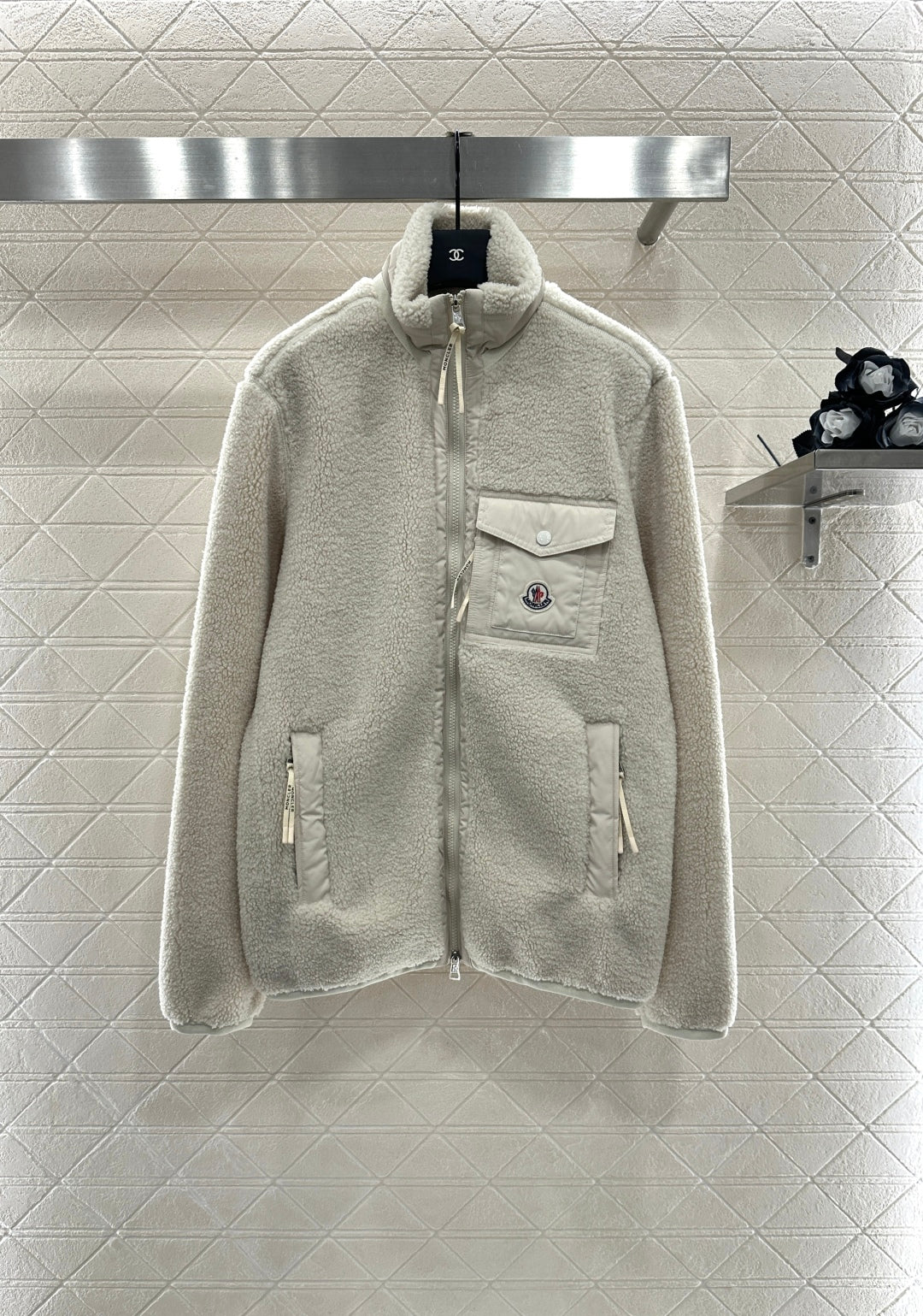Guc 25fw plush jacket