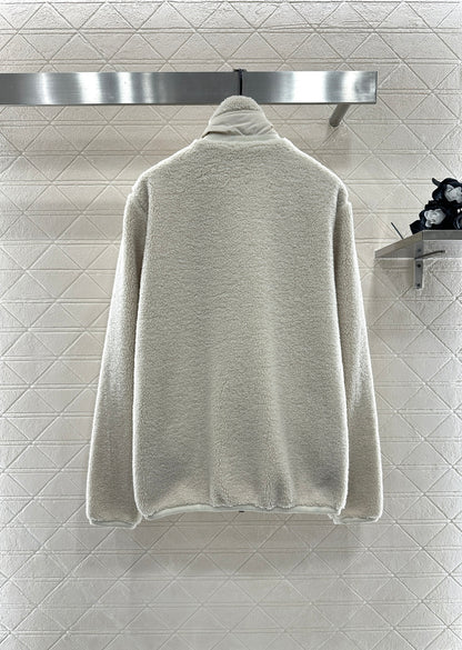 Guc 25fw plush jacket