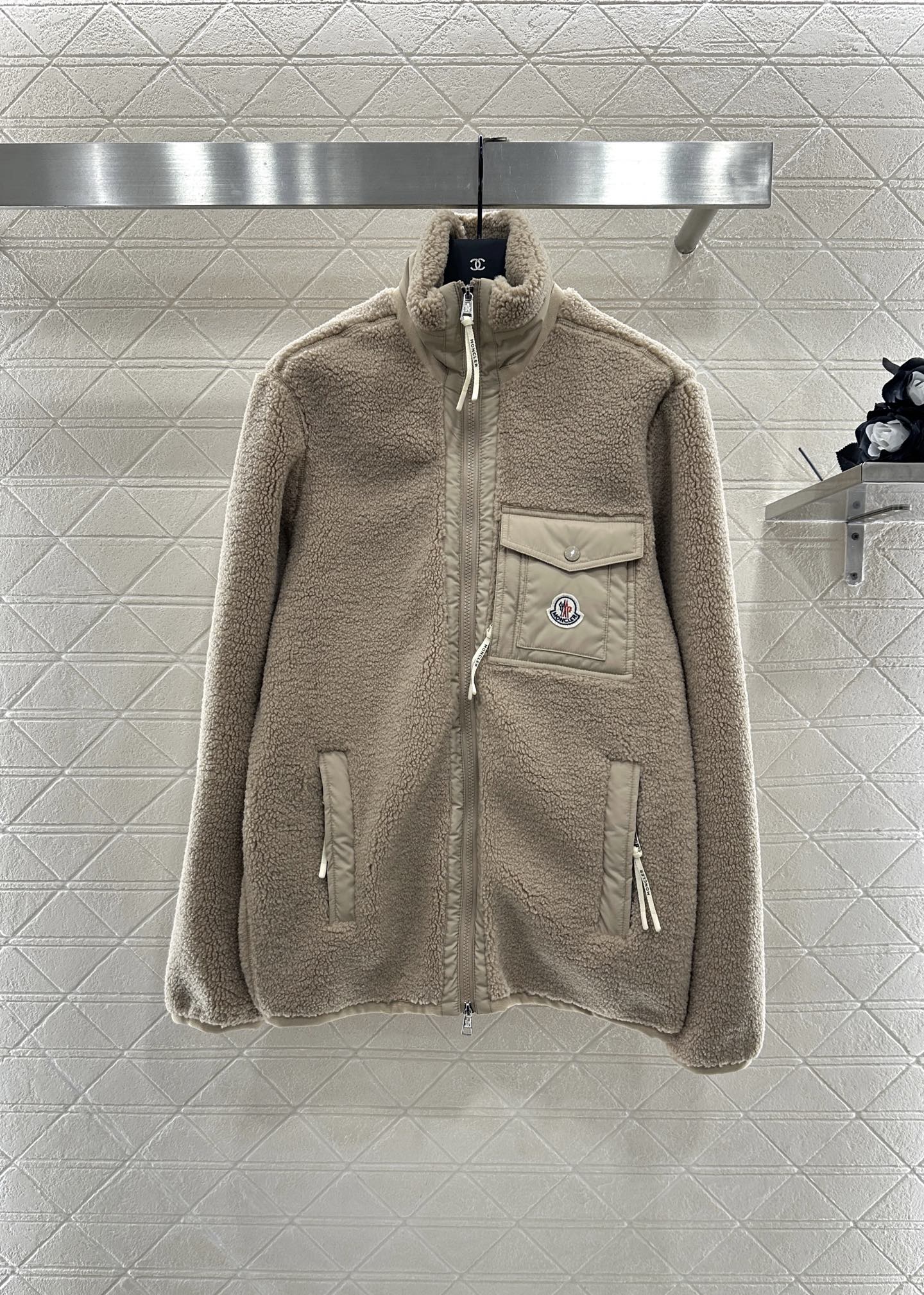 Guc 25fw plush jacket