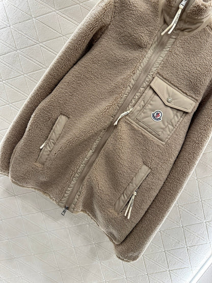 Guc 25fw plush jacket