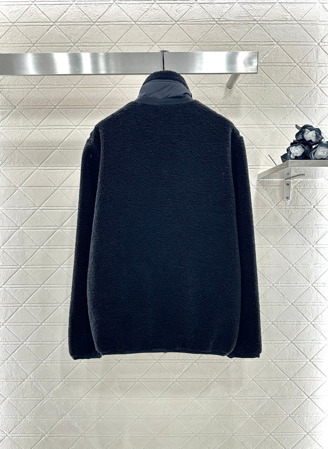 Guc 25fw plush jacket