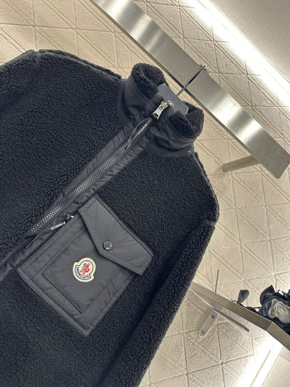 Guc 25fw plush jacket