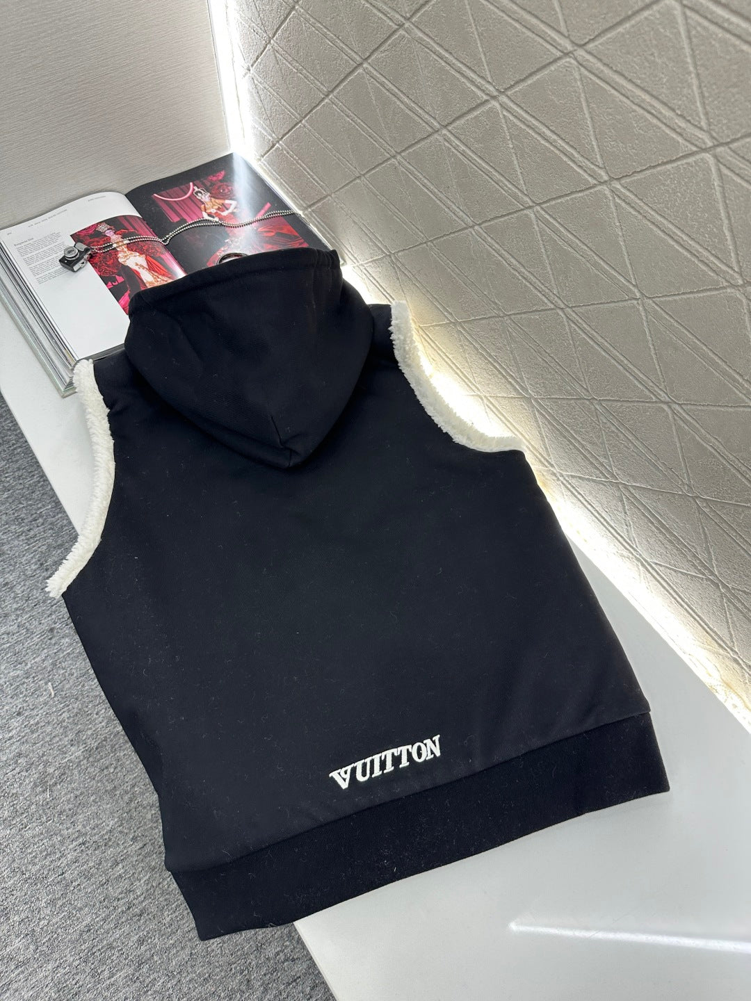 Louis 25fw reversible vest
