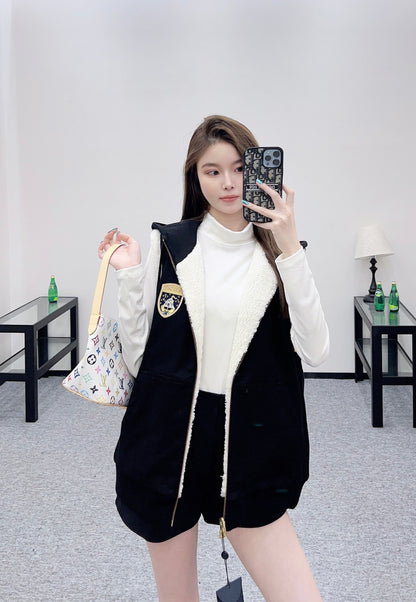 Louis 25fw reversible vest