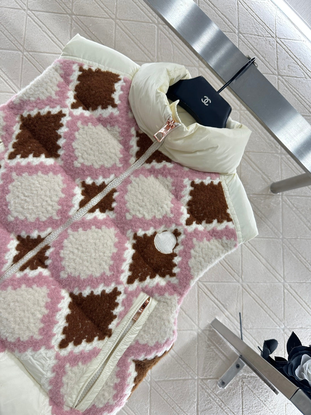 Mon 25fw splicing vest