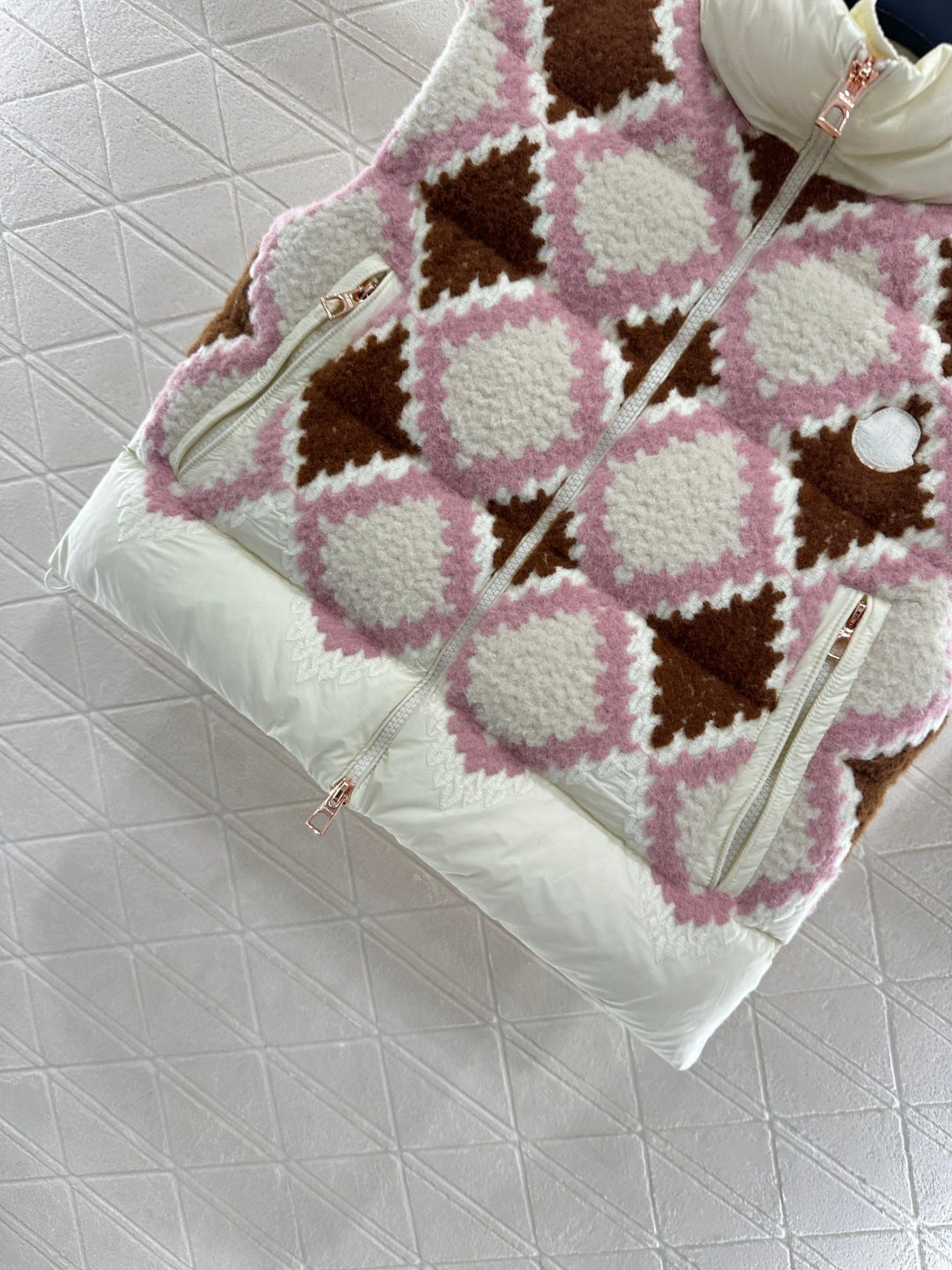 Mon 25fw splicing vest