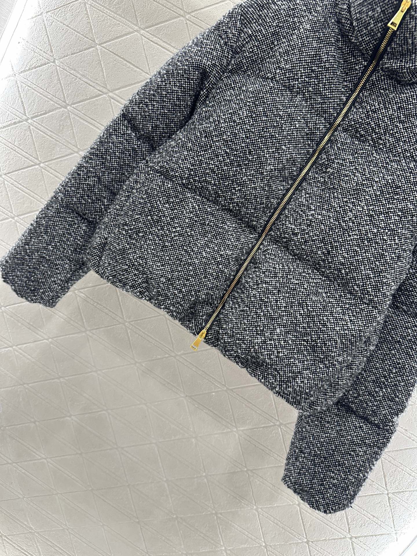 Mon 25fw down jacket